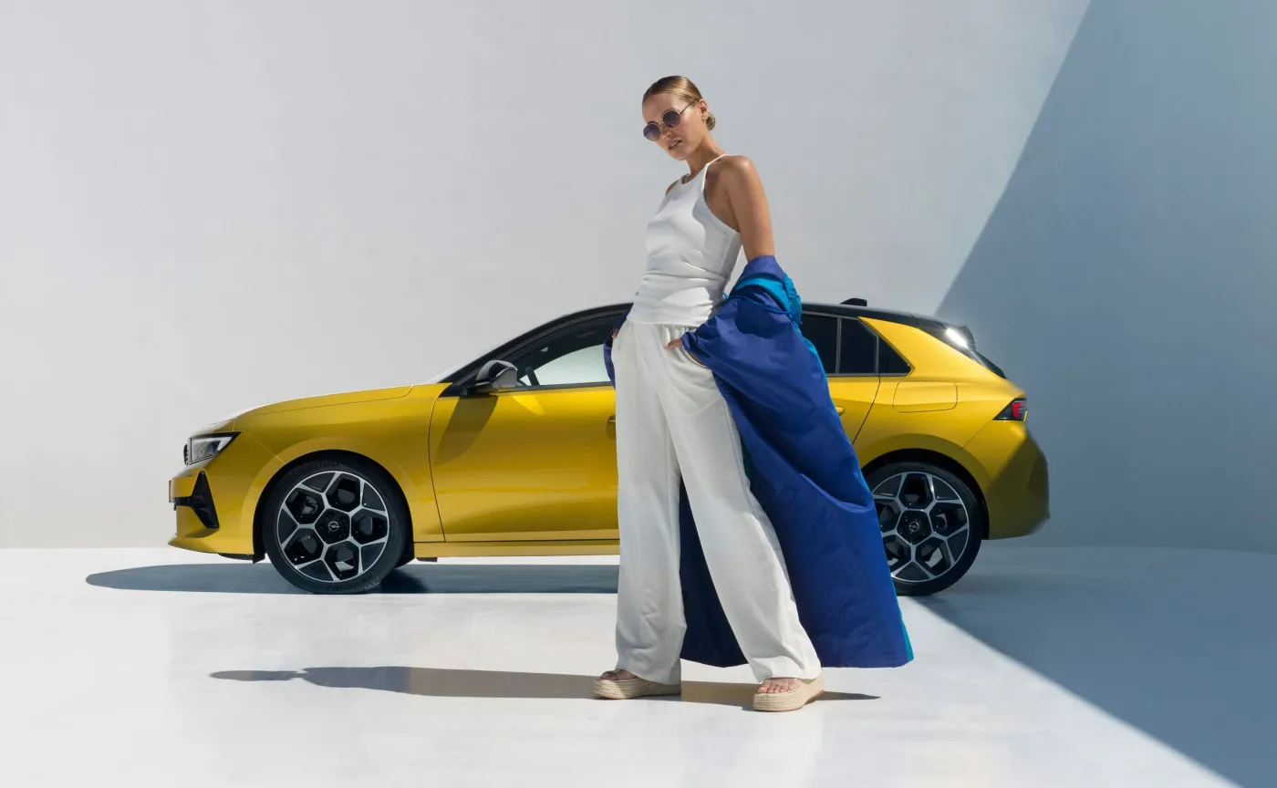 opel-astra-37187773.jpg