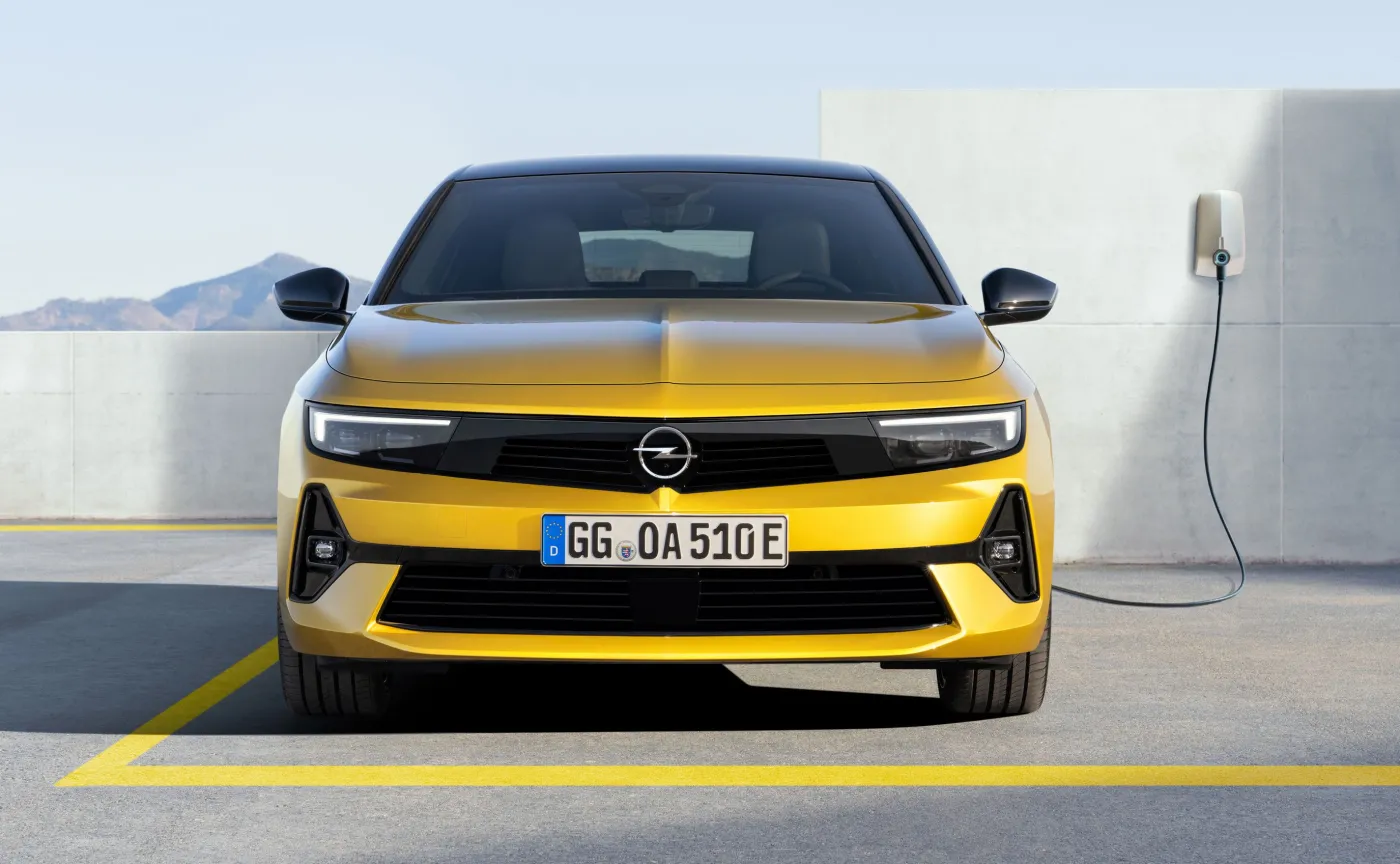 opel-astra-37187828.jpg