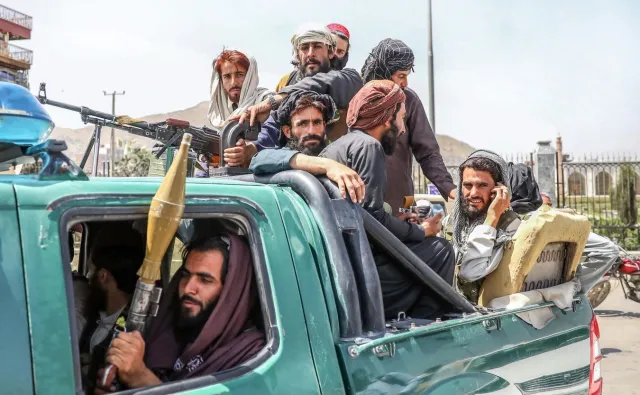 Dziennikarki przygotowują się na zemstę talibów. "W prowincjach brali dziewczęta jako niewolnice"