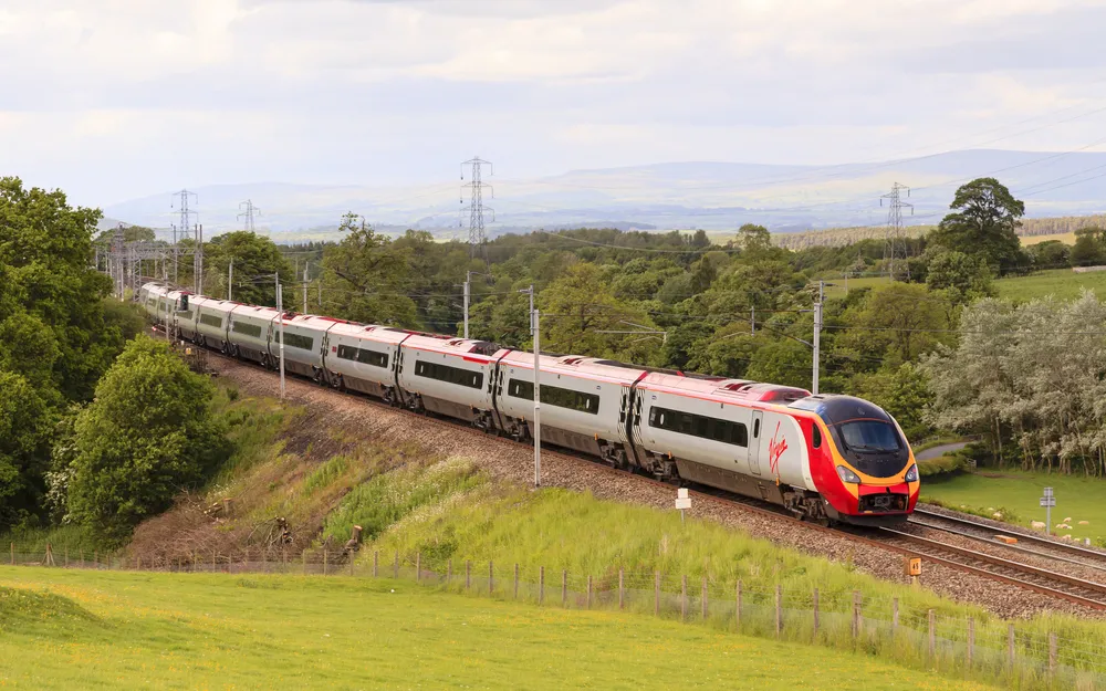 Pociąg pendolino przejechał nad kobietą. Pijana zasnęła na torach?