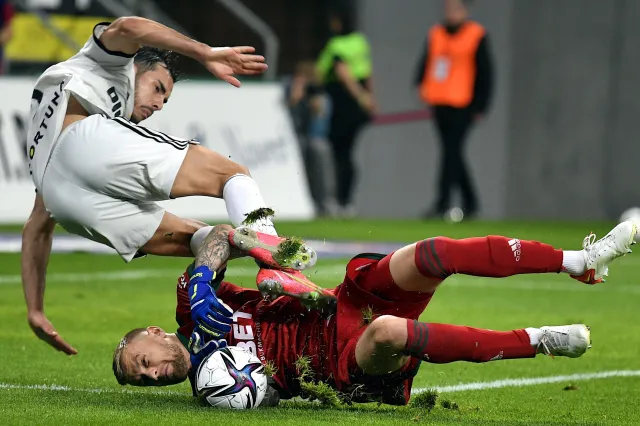 Boniek wypaczył wynik meczu. Przez niego Legia przegrała ze Śląskiem [WIDEO]