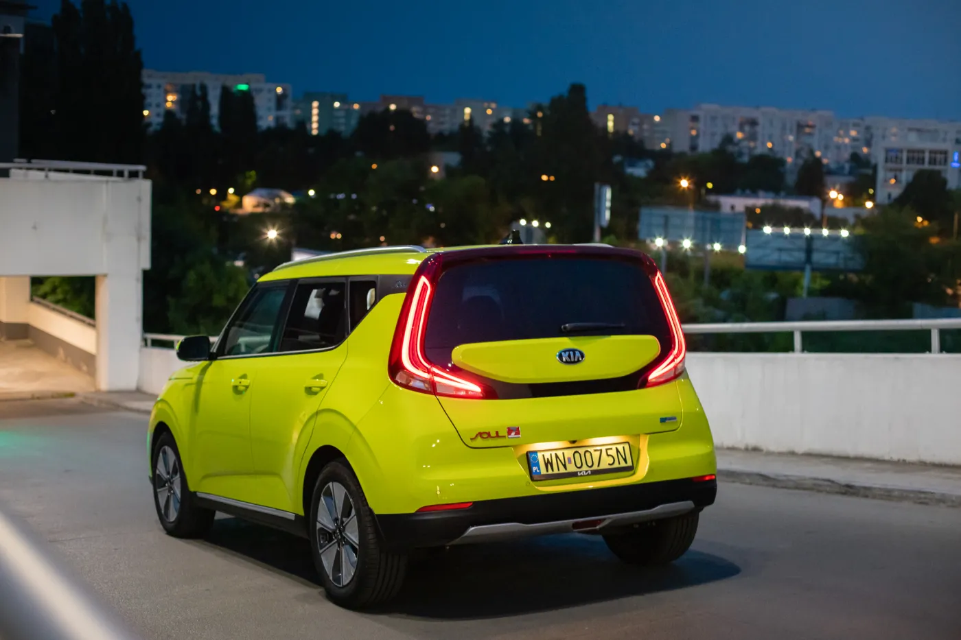 kia-esoul-37220470.jpg