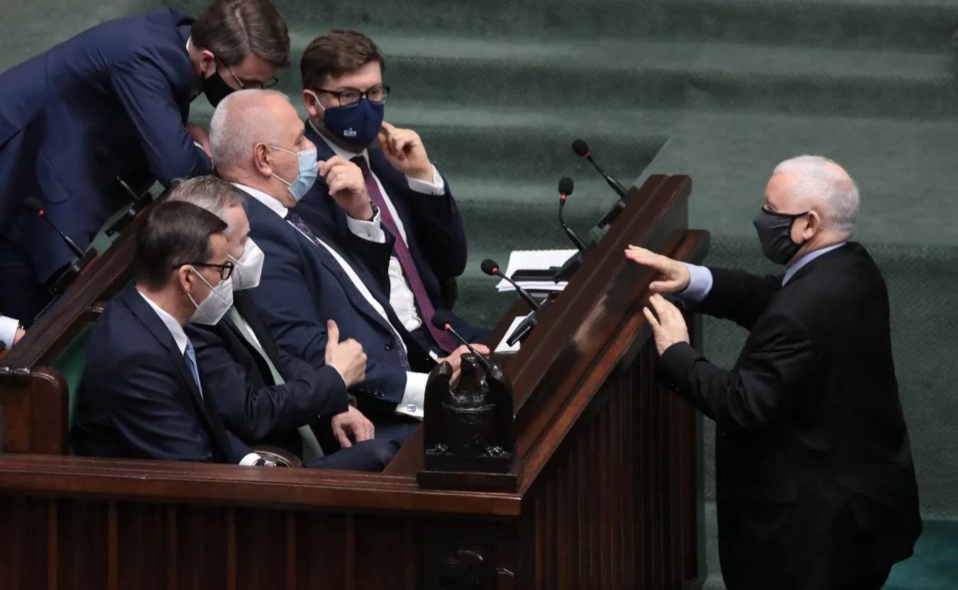 Jak Polacy oceniają Morawieckiego? Co sądzą o Kaczyńskim? Wyniki SONDAŻU
