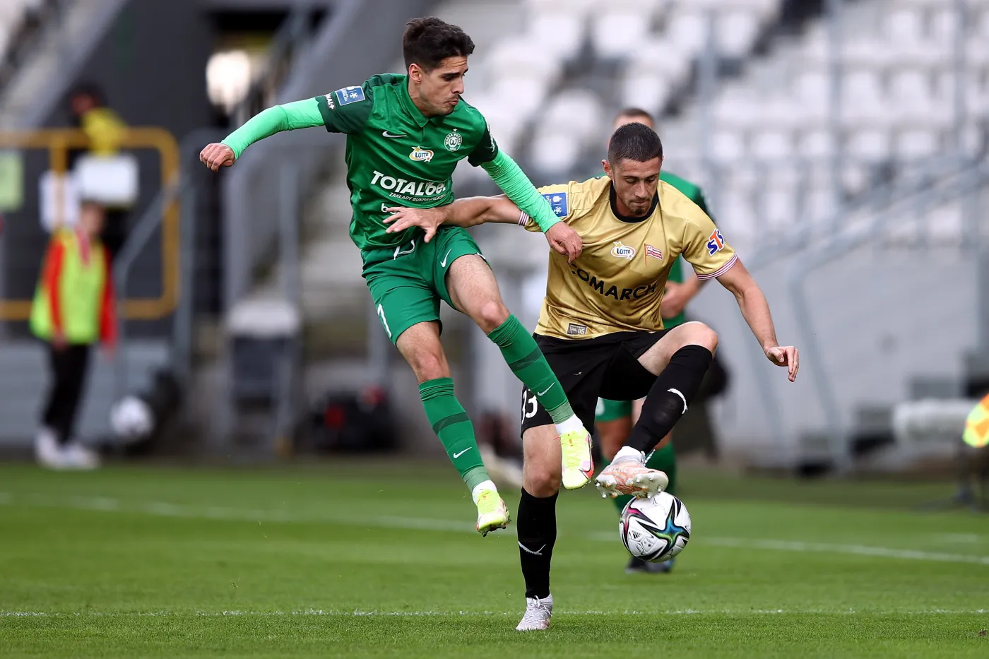 Warta przegrała czwarty mecz z rzędu. W piątym z kolei nie strzeliła gola [WIDEO]