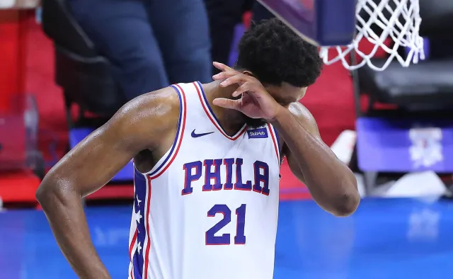 Liga NBA. Joel Embiid zakażony koronawirusem
