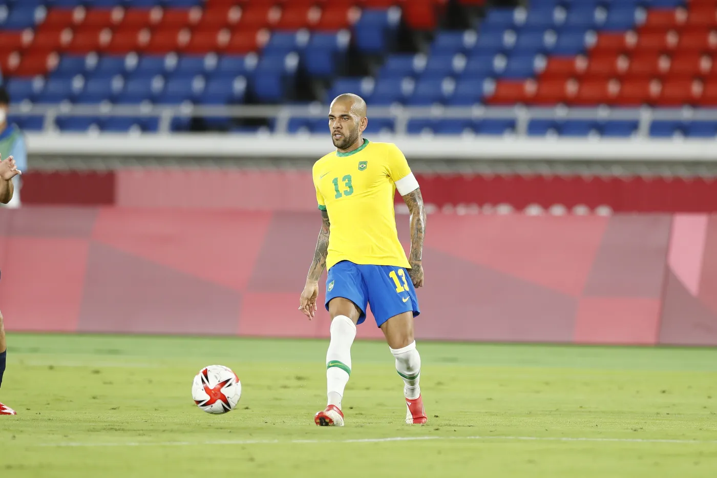 Wielki powrót stał się faktem. Dani Alves w Barcelonie