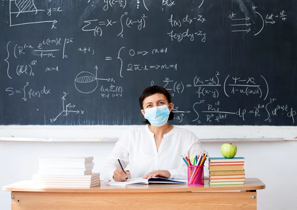 Polacy chcą zaszczepienia kadry pedagogicznej. SONDAŻ DGP I RMF FM