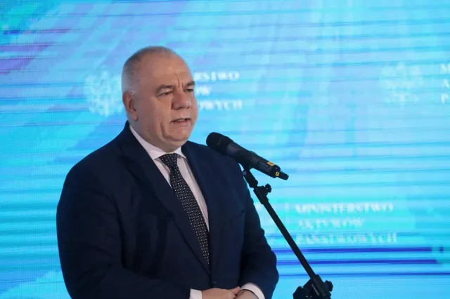 Afera mailowa. Sasin przyznaje: Ujawniony mail od premiera do mnie jest prawdziwy