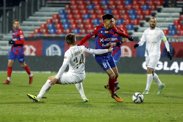 Najpierw zgasło światło, potem były fajerwerki. Raków rozgromił Zagłębie