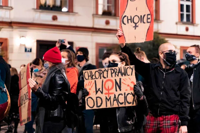 Efekt Izabeli. "Nigdy nie miałyśmy aborcyjnego, grupowego coming outu"