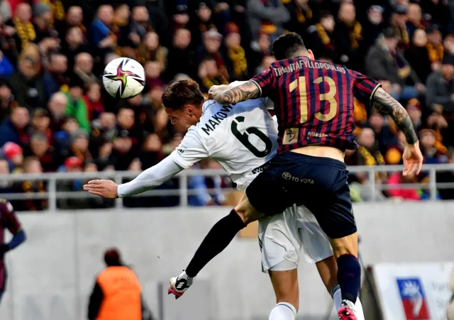 Kucharczyk oraz Grosicki weszli z ławki i zapewnili Pogoni 3 punkty [WIDEO]