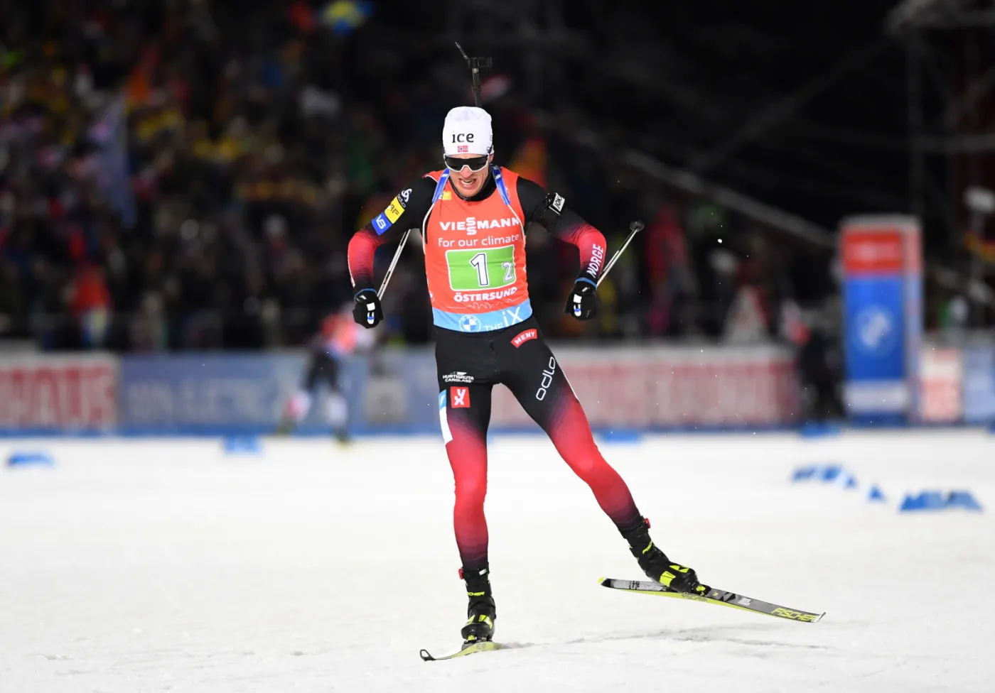 Triumf norweskich biathlonistów w sztafecie, Polacy zdublowani