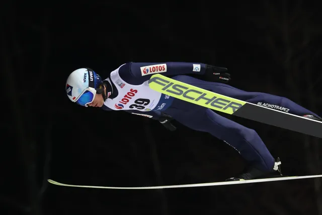 PŚ w skokach. Nadal kiepsko. W Wiśle żaden z Polaków nie "wskoczył" nawet do "10"