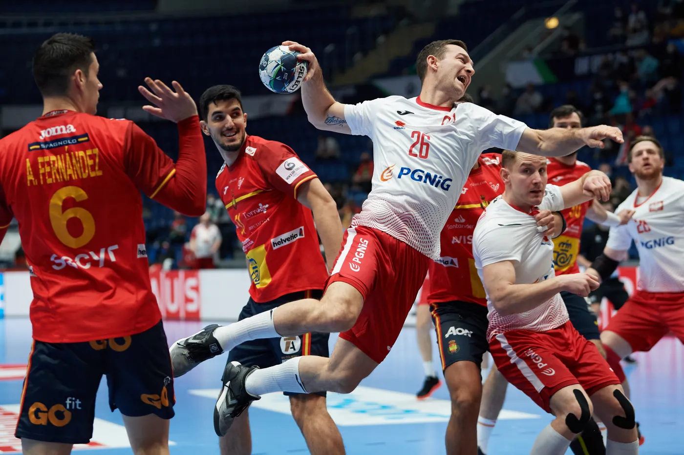 ME piłkarzy ręcznych. Polacy grali z Hiszpanami jak równy z równym