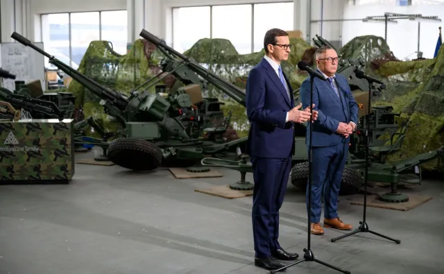 Morawiecki: Przekażemy Ukrainie granatniki i moździerze