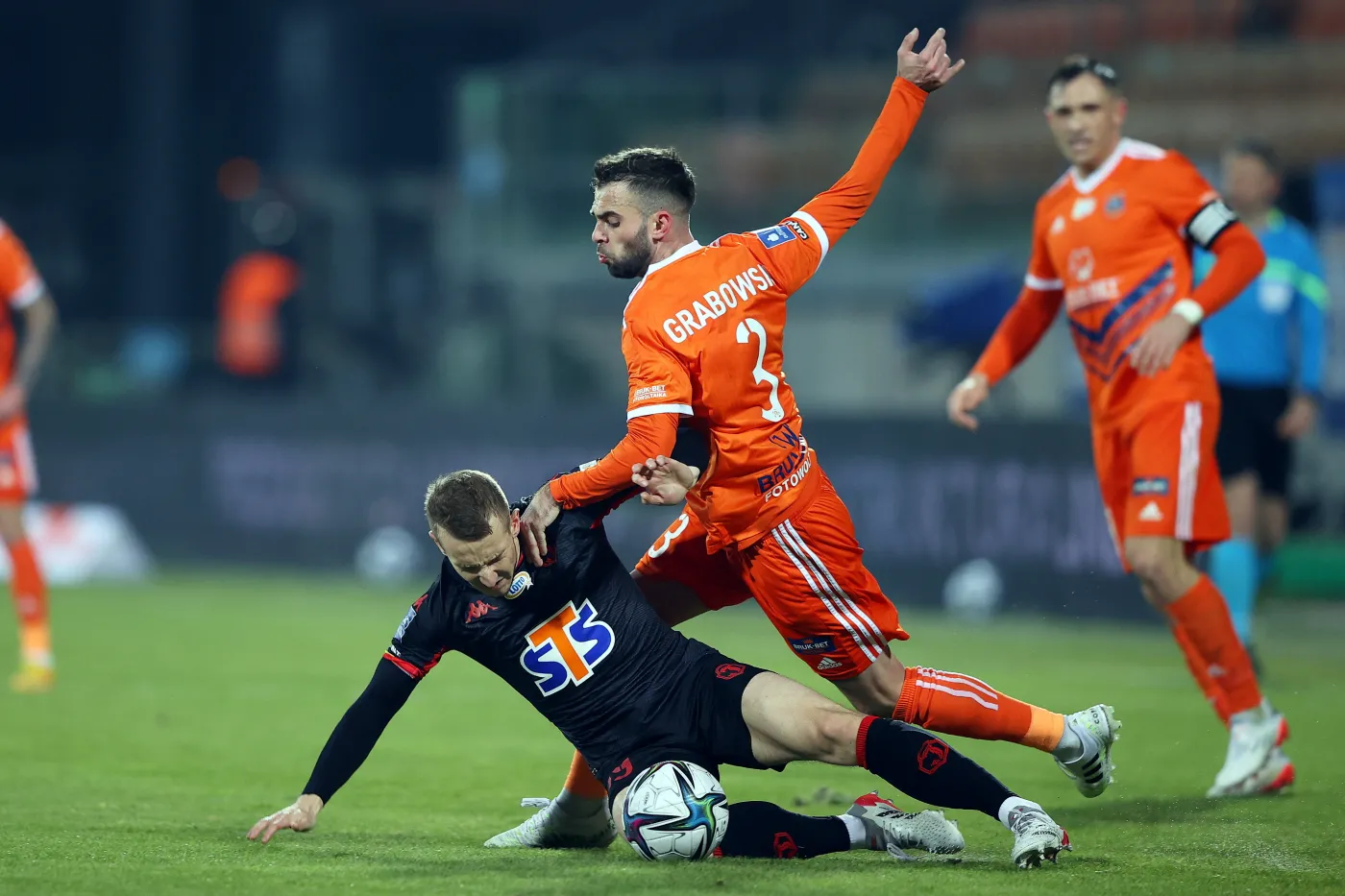 Nieudany debiut Nowaka. Ważne zwycięstwo Bruk-Betu [WIDEO]