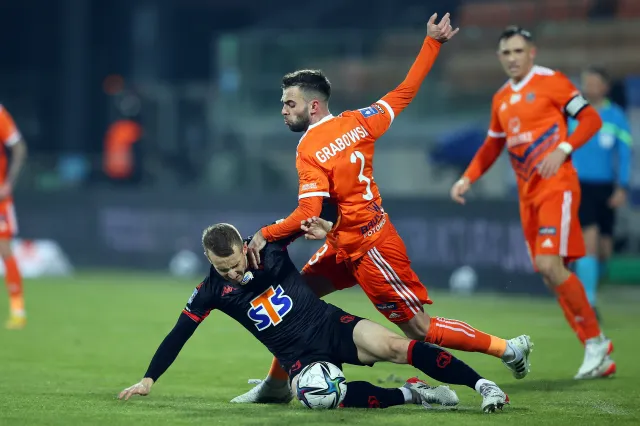 Nieudany debiut Nowaka. Ważne zwycięstwo Bruk-Betu [WIDEO]