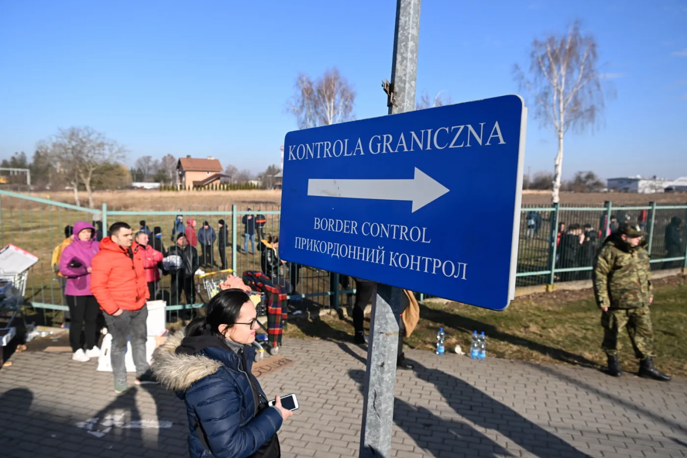 Tłumy w Medyce. Liczba uchodźców z Ukrainy przekroczy w niedzielę 200 tys.