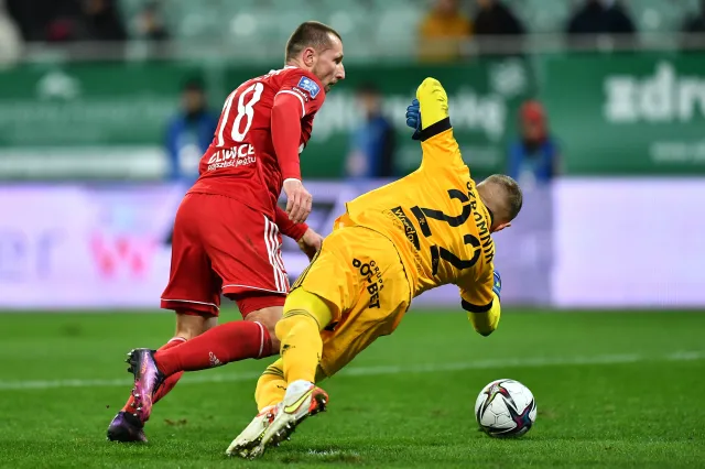 Wilczek ośmieszył obrońców Śląska. Magiera wkrótce może stracić pracę [WIDEO]