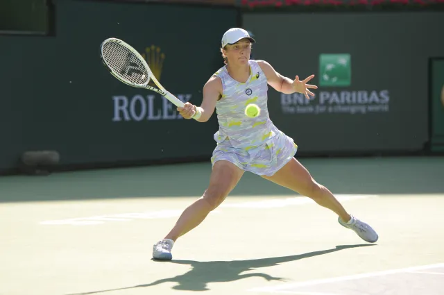 Kerber zabrakło sił. Iga Świątek w ćwierćfinale Indian Wells!