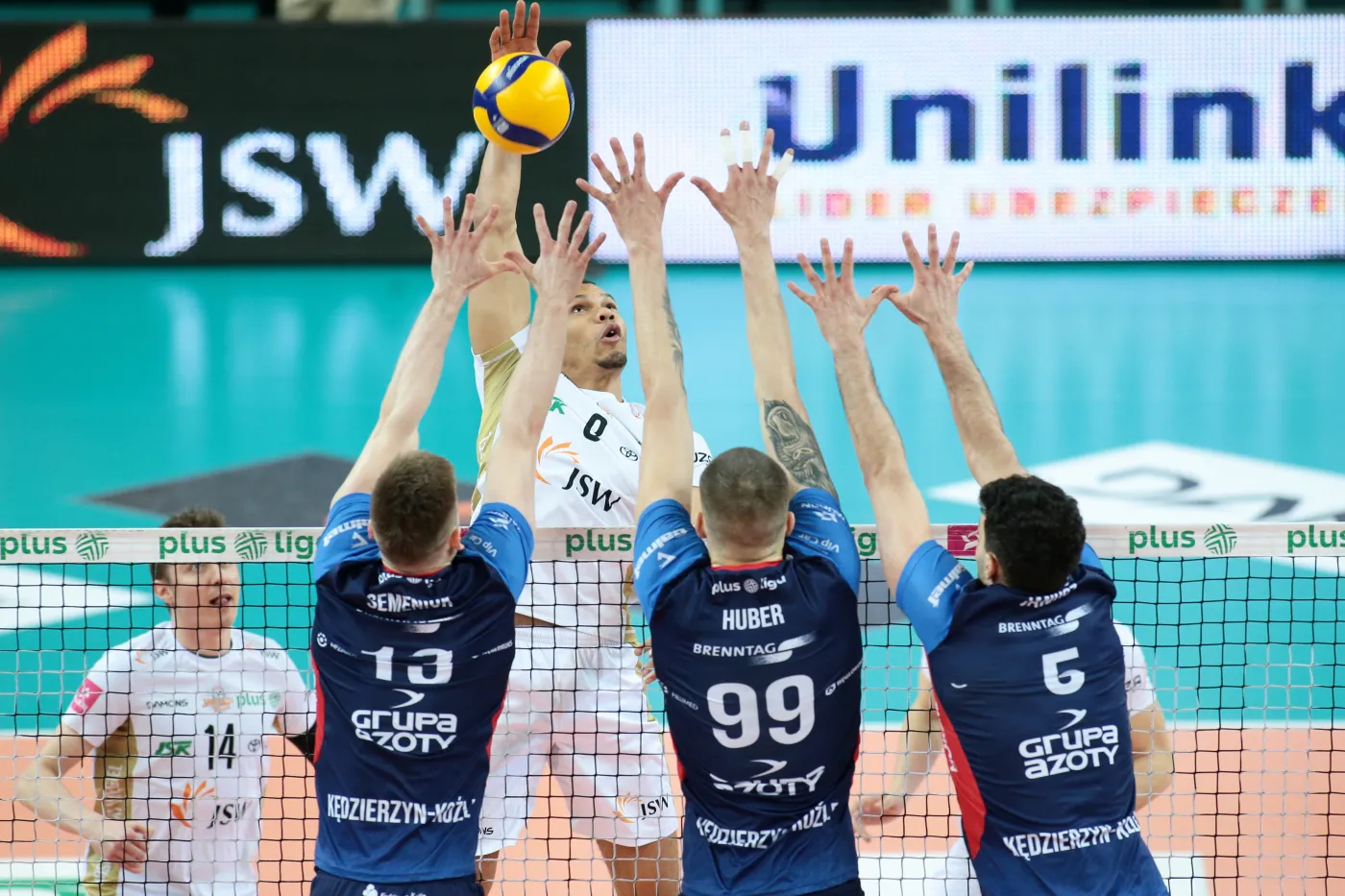 Jastrzębski Węgiel bez szans. Gładkie 3:0 dla ZAKSY w hicie PlusLigi