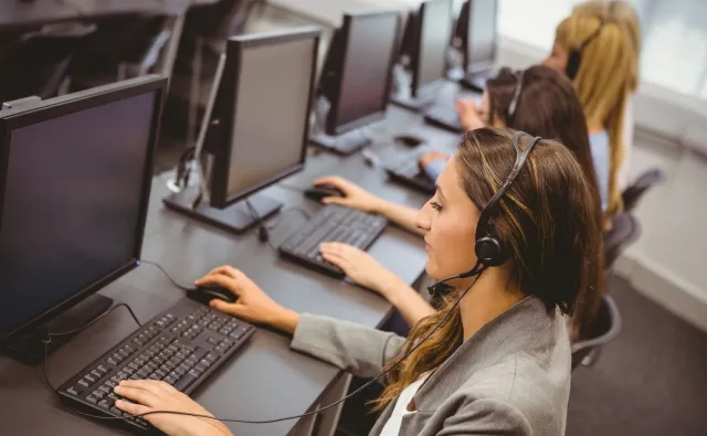 PiS kontra telemarketing. Z milionowych kar do kasy państwa wpłynęło... 500 zł