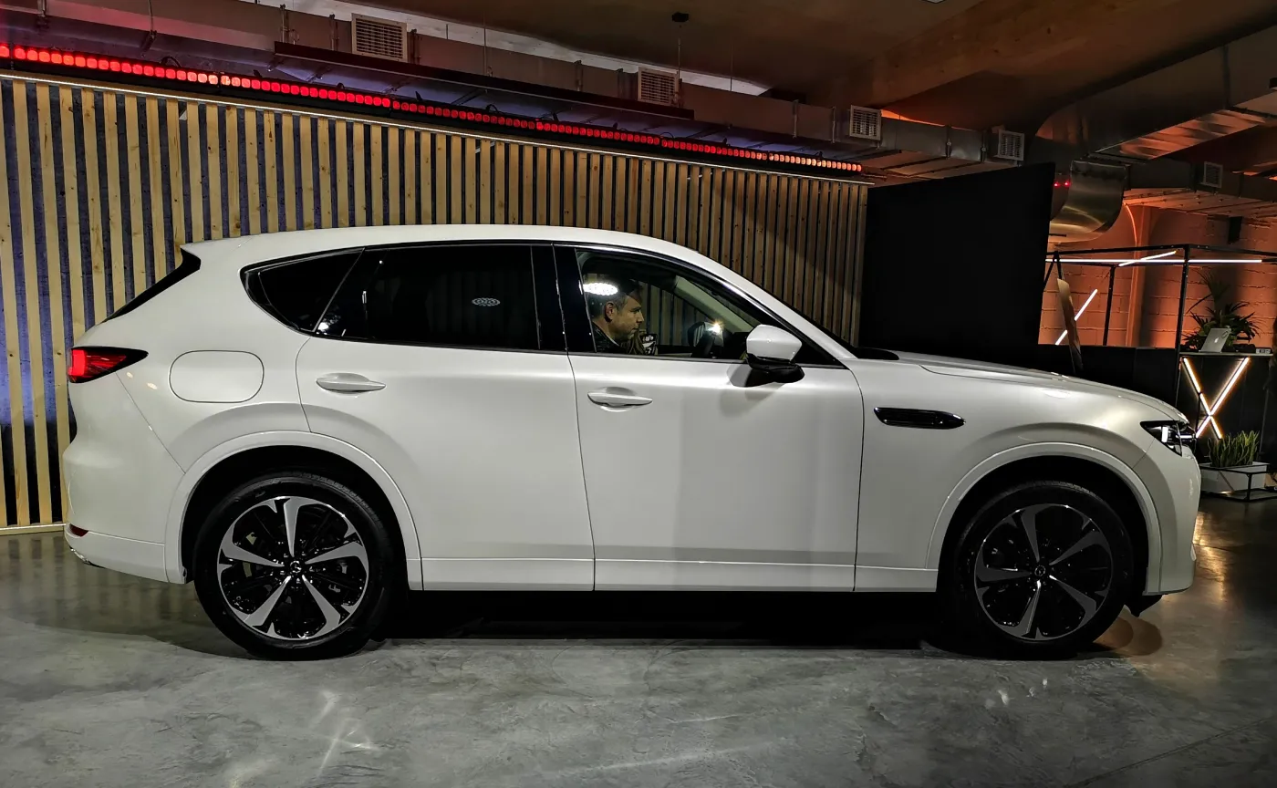 mazda-cx60-37431271.jpg