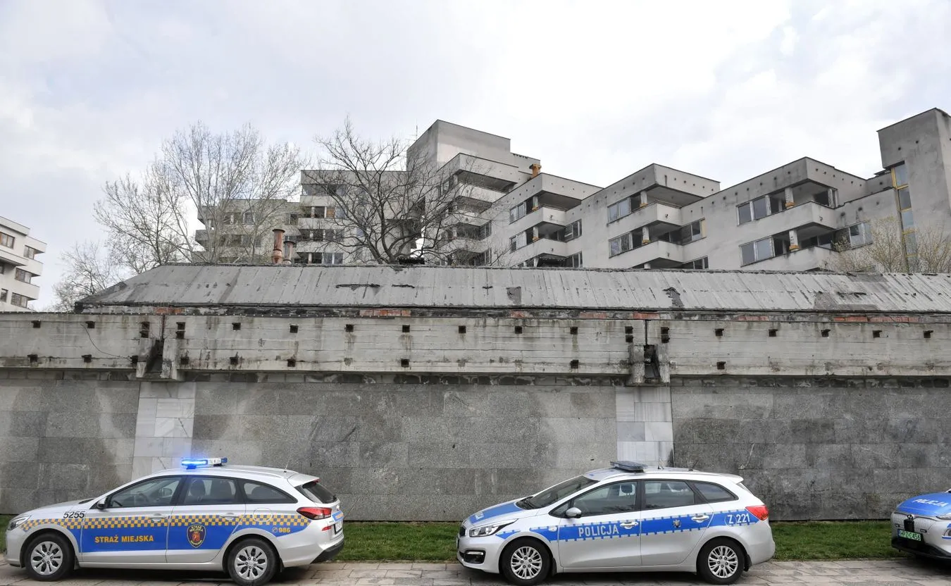 Na "Szpiegowie", odebranym Federacji Rosyjskiej, zobaczymy ukraińską flagę
