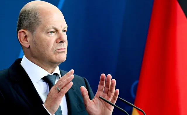 "Ukraina będzie zmagać się z konsekwencjami wojny przez sto lat". Gorzkie słowa Scholza