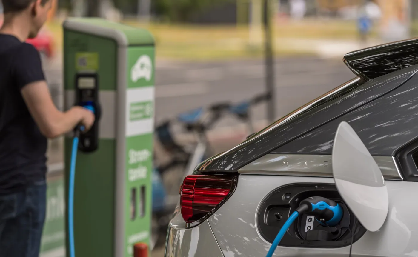 Nowe dopłaty do samochodów elektrycznych, program "Mój elektryk" to duże zmiany