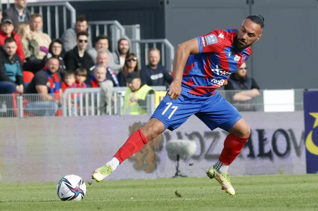 Ivi Lopez królem strzelców. W niespełna 120 sekund strzelił dwa gole [WIDEO]