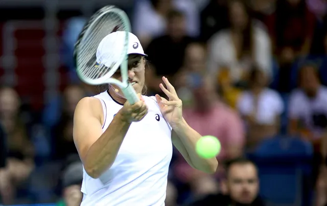 Iga Świątek nadal pewnie prowadzi w rankingu WTA