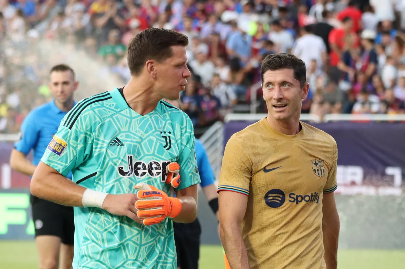 Lewandowski i Szczęsny po meczu wymienili "uszczypliwości"