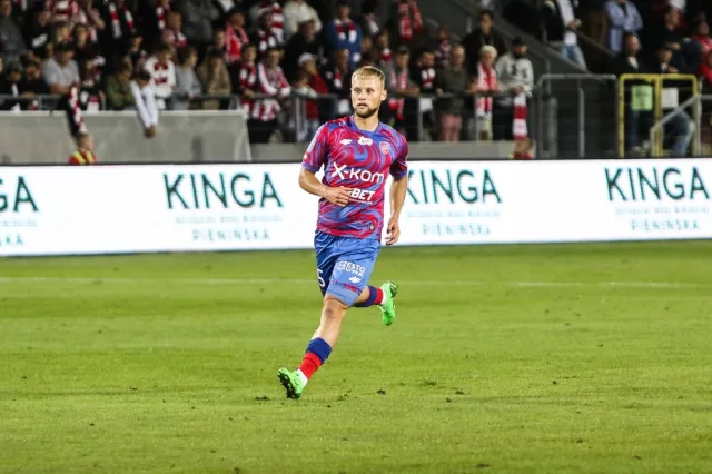 Poważna kontuzja piłkarza Rakowa Częstochowa