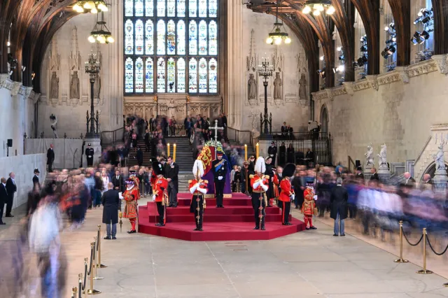 Goście przybywają do Londynu na pogrzeb królowej Elżbiety II. Kogo nie zaproszono?