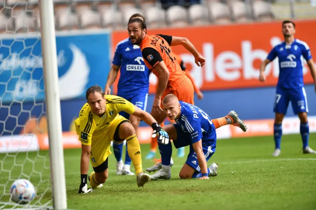 Kryzys Wisły trwa. Niedawny lider czwarty raz z rzędu bez wygranej [WIDEO]