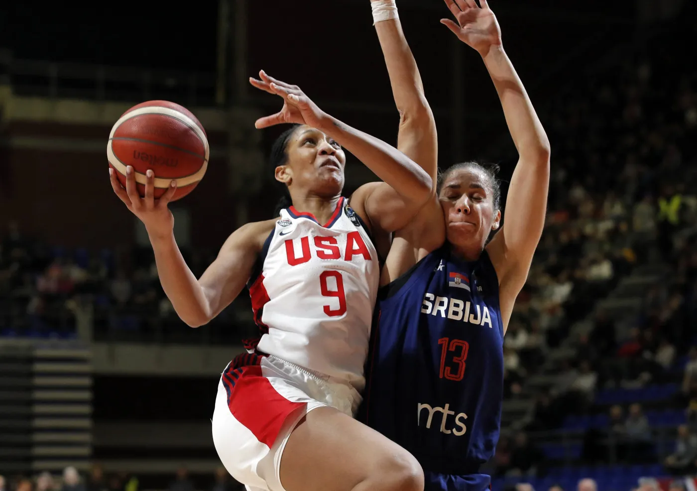 Amerykanki faworytkami MŚ koszykarek. Australijki marzą o ich detronizacji