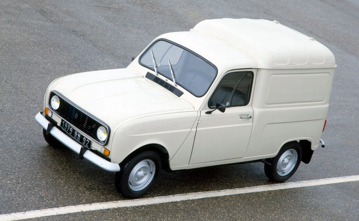 renault-4-37581912.jpg