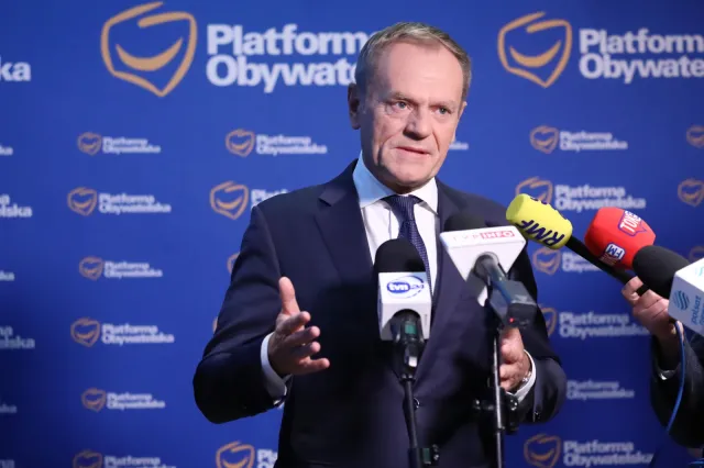 Tusk: Kobiety największą grupą poszkodowaną przez władzę, najbardziej opresyjni faceci bez rodziny