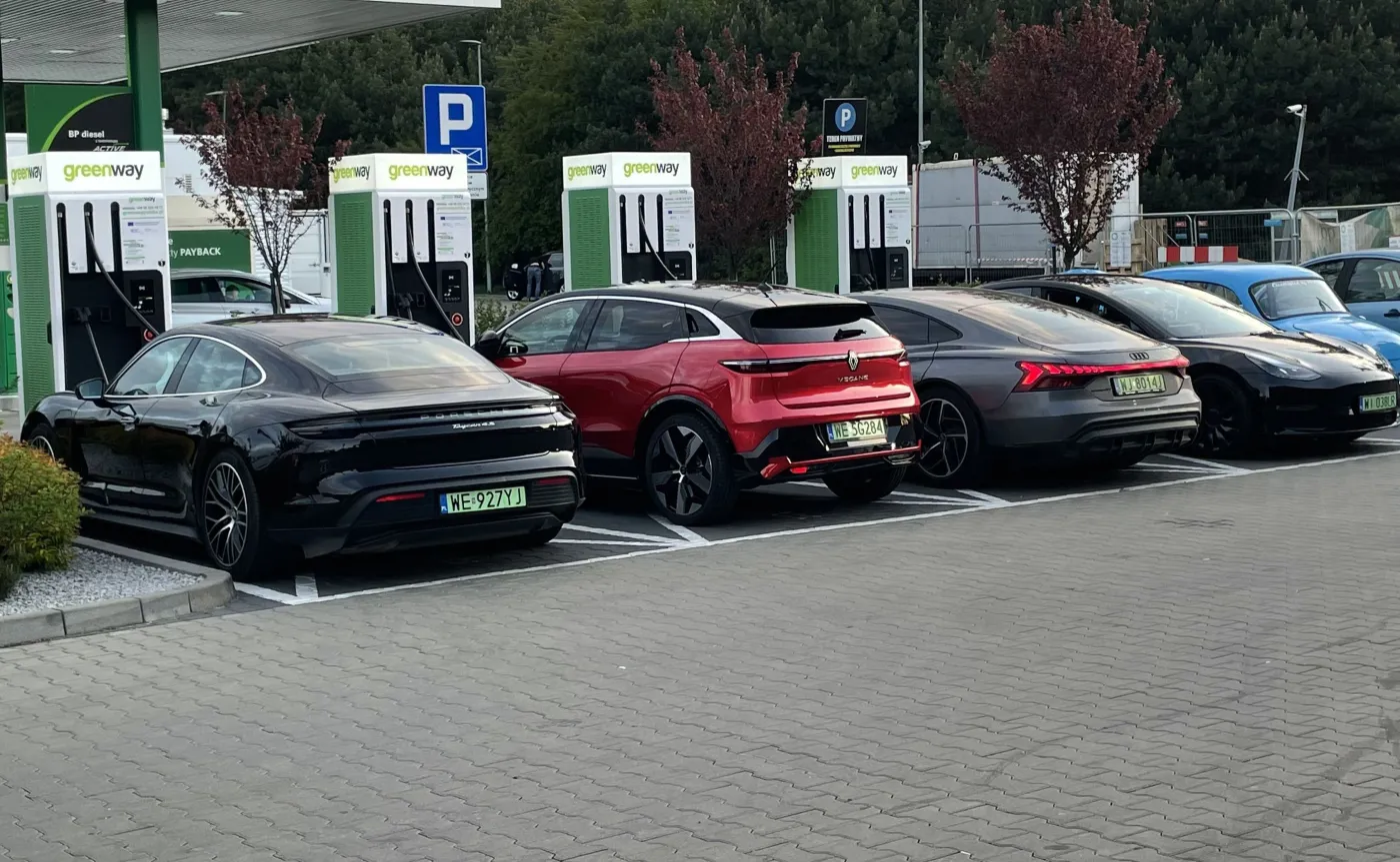 Greenway Polska podnosi ceny ładowania. Jazda elektrykiem coraz droższa i mniej opłacalna