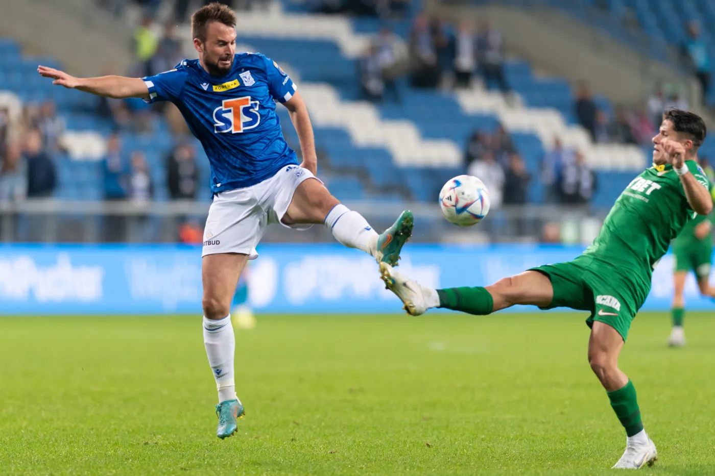 Dobra wiadomość dla kibiców Lecha. Milic i Kwekweskiri zostają na dłużej