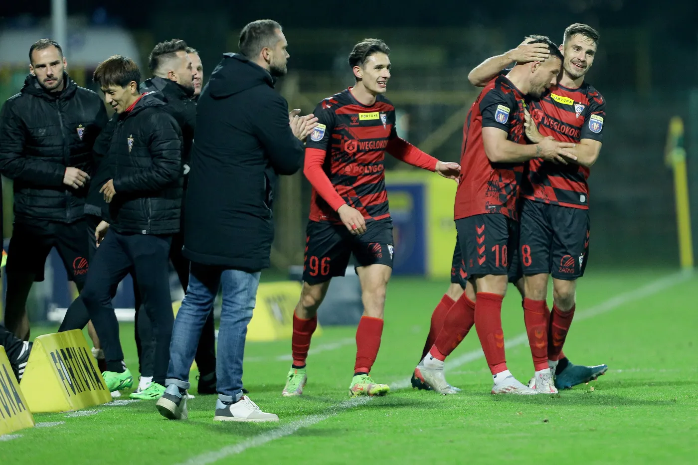 Podolski bohaterem, awans Górnika Zabrze w Pucharze Polski