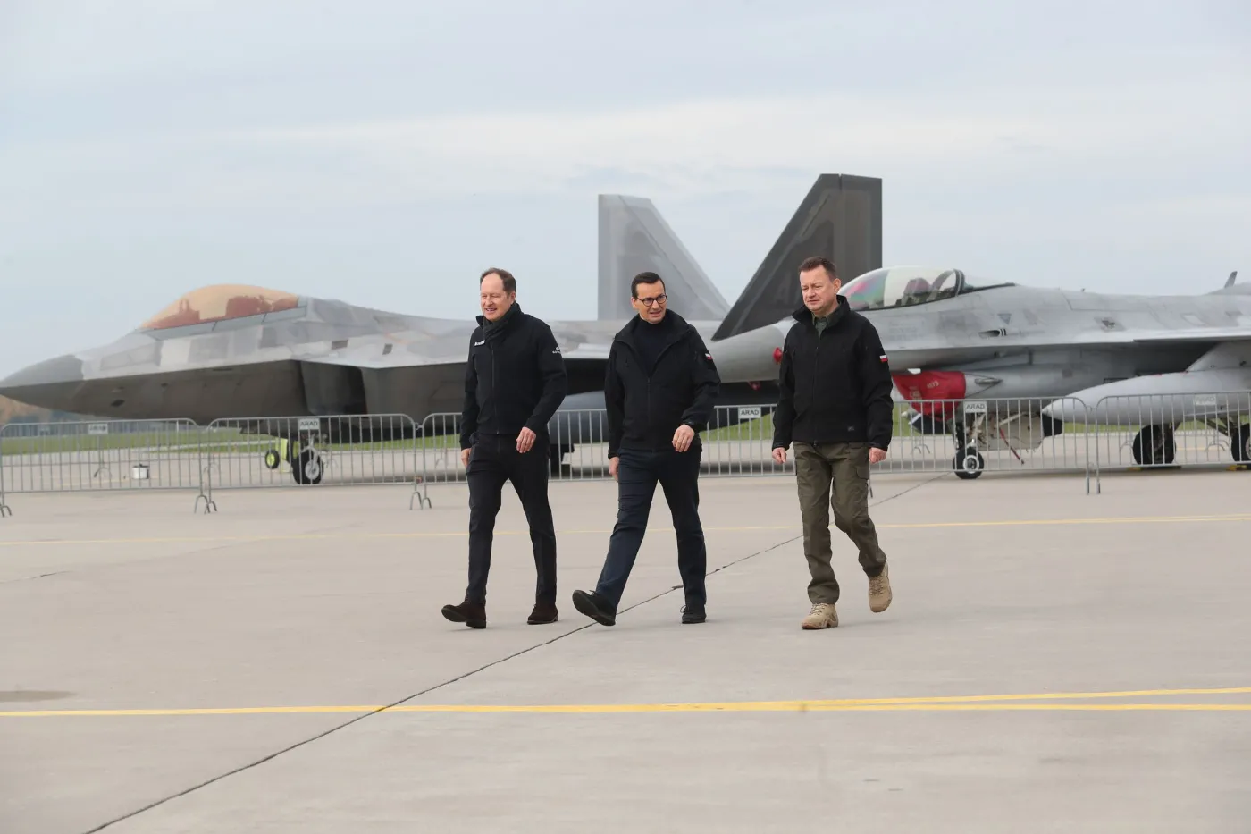 Morawiecki: Nie chcemy nigdy w Polsce obcych, wrogich nam wojsk