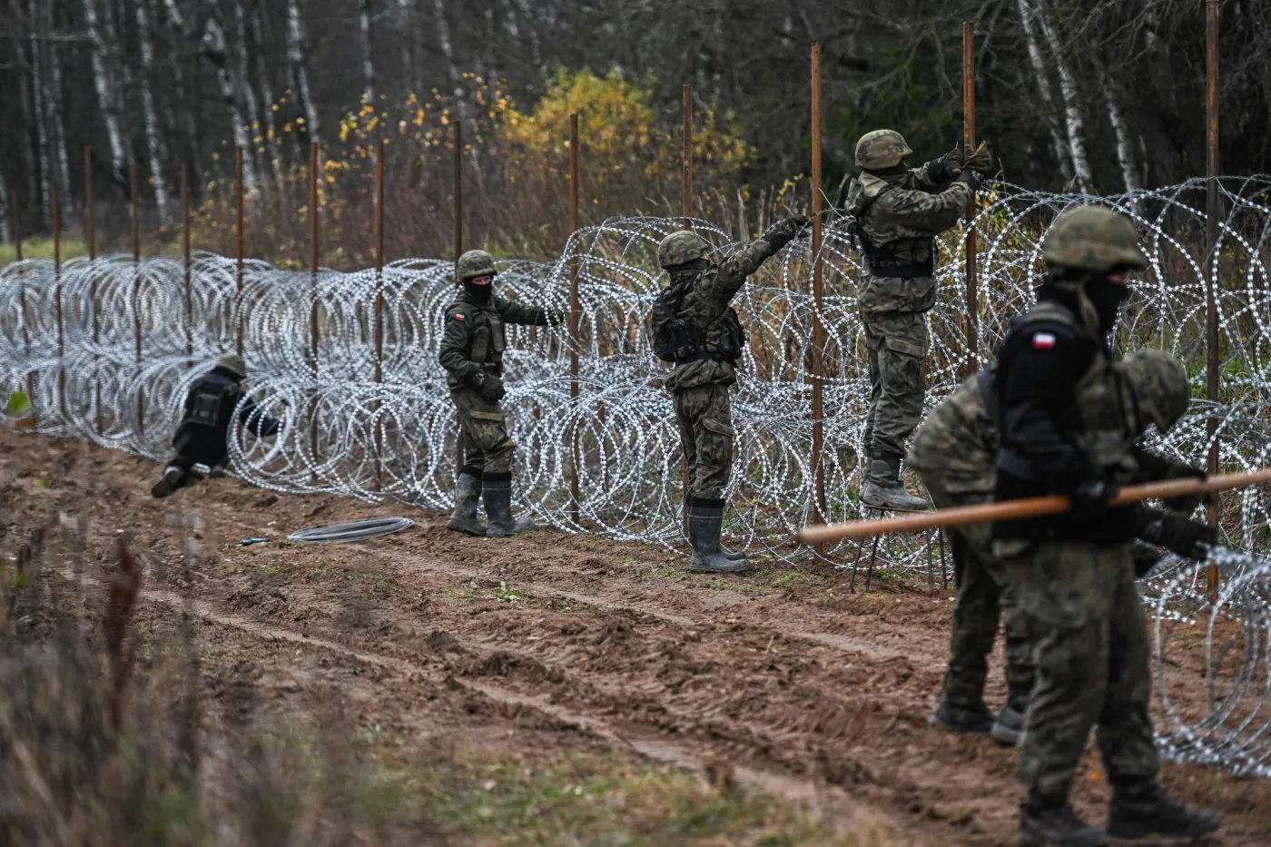 Tak odgradzamy się od Kaliningradu. Sama zapora to nie wszystko...