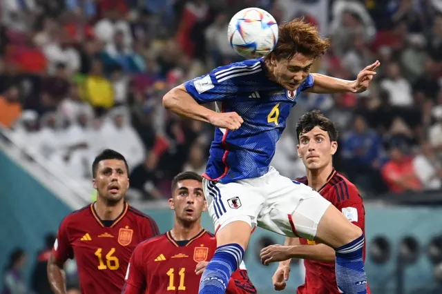 "Niebiescy samurajowie" górą! Japonia ograła Hiszpanię i awansowała [WIDEO]