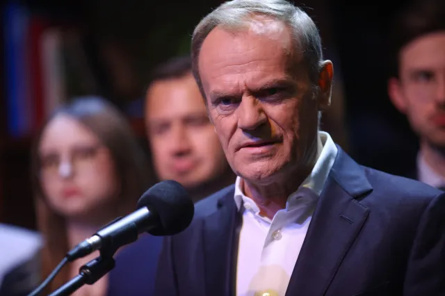 Tusk: Kolejne 700 mln zł na ten ściek, który nie wiadomo dlaczego nazywa się telewizja publiczna...