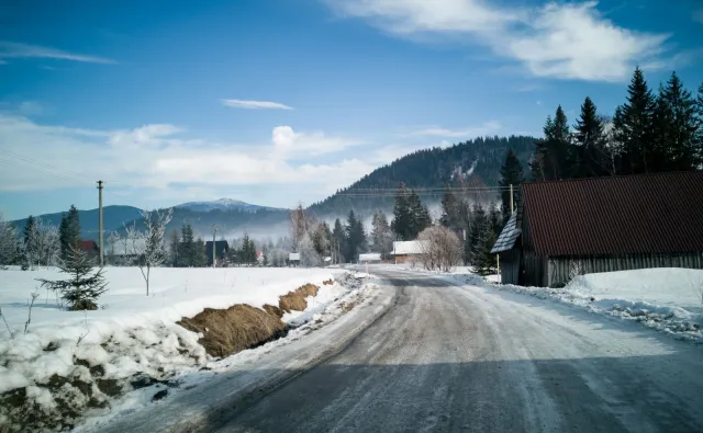 43-latka poszła na Babią Górę w szortach i staniku. Turystka trafiła do szpitala w Krakowie