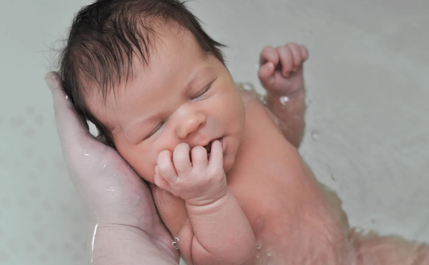 43 proc. porodów w Polsce to cesarskie cięcia. Dlaczego tak się dzieje?