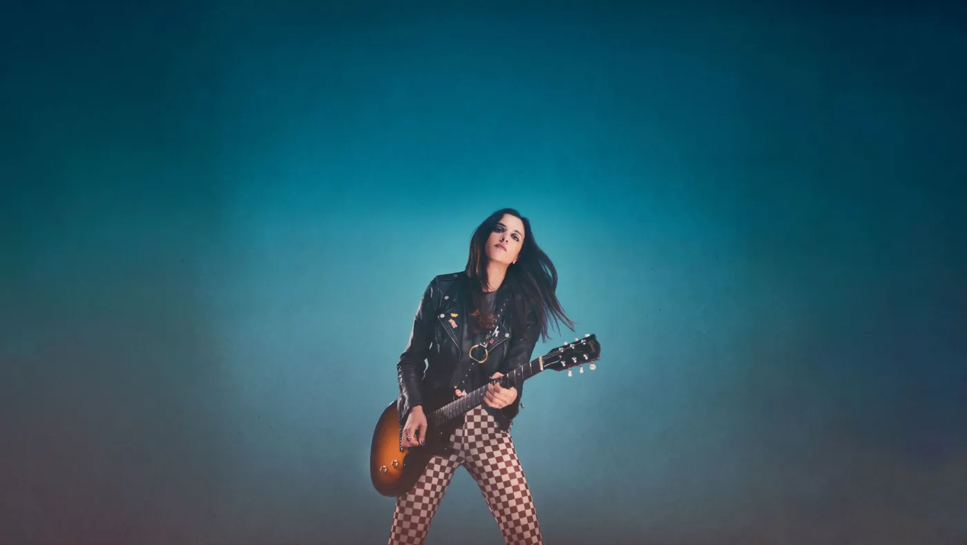 Laura Cox prezentuje nowy klip. To zapowiedź albumu "Head Above The Water"