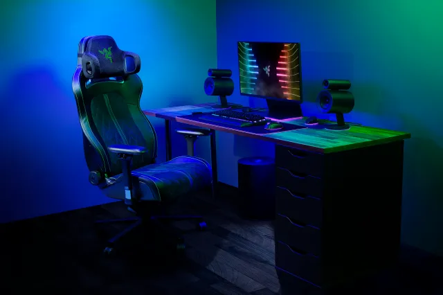 CES 2023: Razer przedstawia poduszkę, która "kopie" graczy oraz soundbar, jakiego nie było